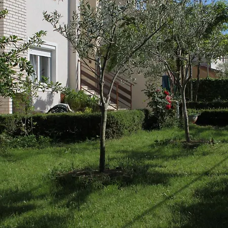 Apartments With Parking Space Pula - 7646 Apartman *