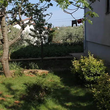 Apartments With Parking Space Pula - 7646 Apartman