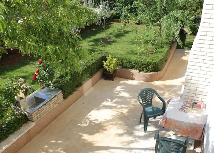 Apartments With Parking Space Pula - 7646 Apartman *